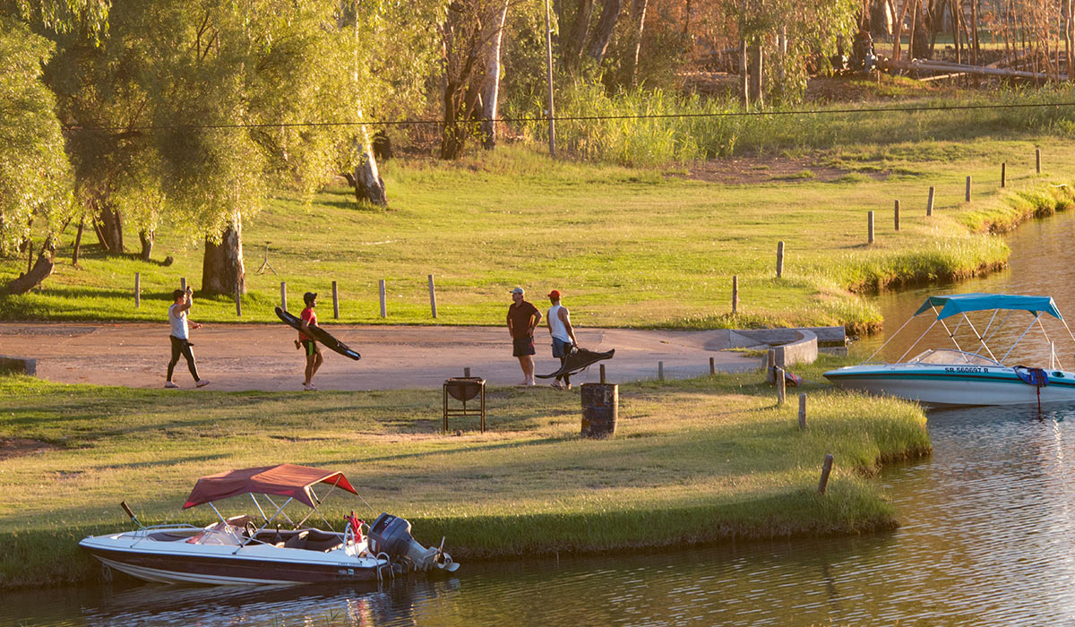 relax with the family and our beautiful view at Broadwater relax with the family and our beautiful view at Broadwater